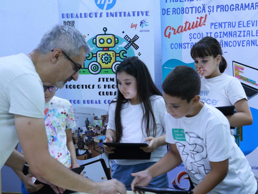 Educația digitală în mediul rural – viziunea RuralBots pe IQads.ro