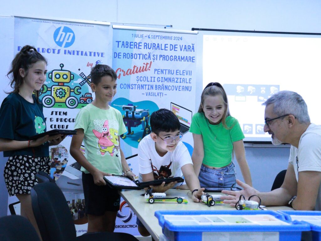 Vara, copiii din Vasilați construiesc roboți – reportajul Edupedu.ro
