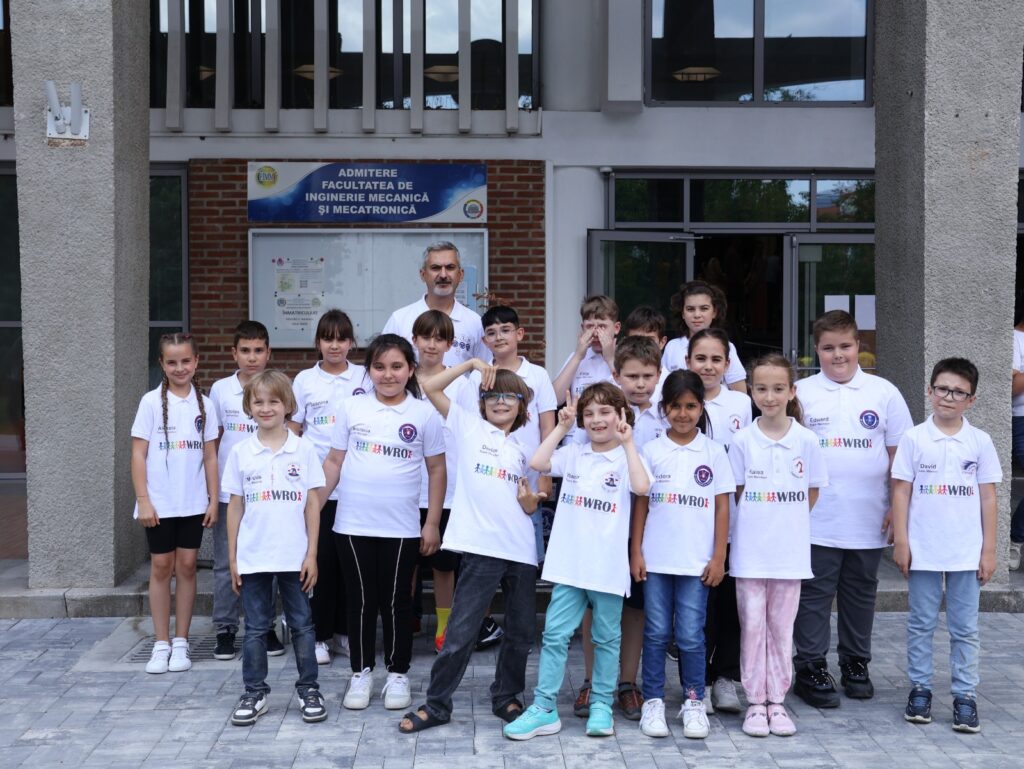 Echipele susținute de ARTESA vor reprezenta România la competițiile internaționale WRO 2025!